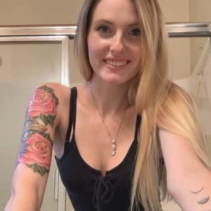 Meet your Posher, Alexis